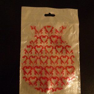 Reusable foldable travel vase with valentine hearts